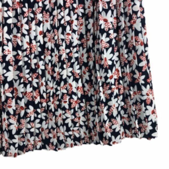 NWT J. Crew | Microfloral Pattern Fully Lined Back Zipper Pleated Skirt Size 2 - Picture 3 of 6